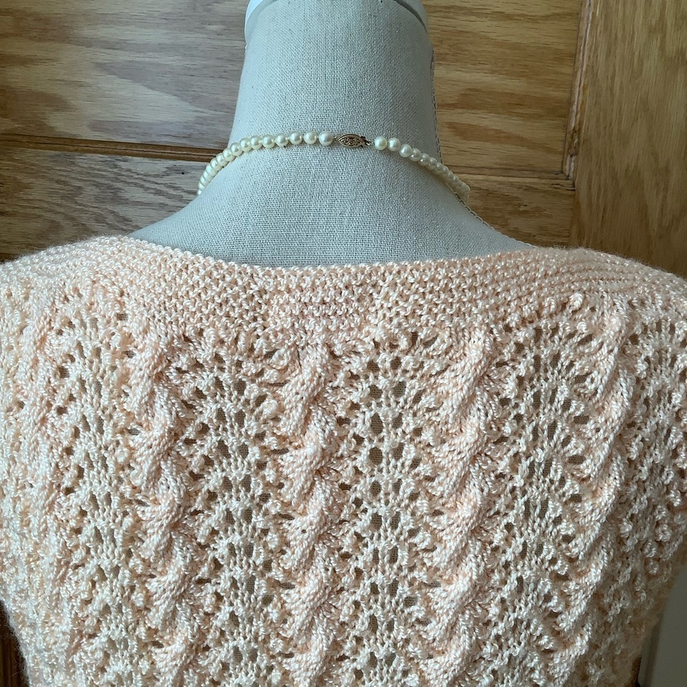 Vintage Hand Knit Peach Cable Knit Sweater Vest Scalloped Hem Size S - Picture 6 of 11